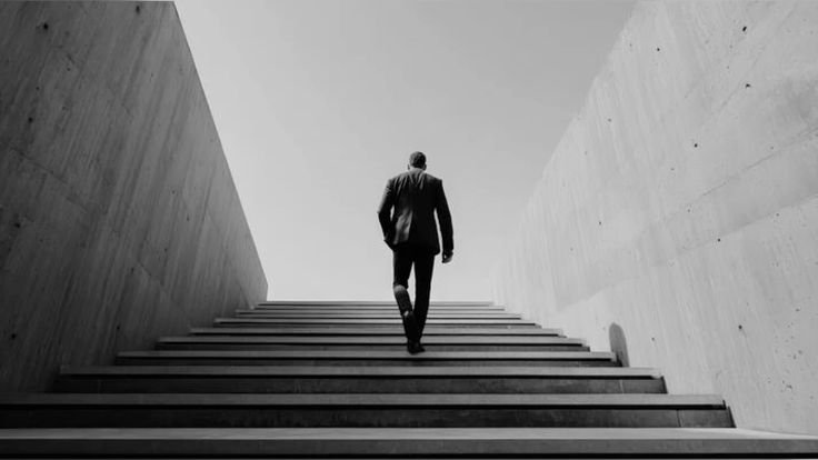 Primeiros 100 dias como CEO: a dimens&atilde;o psicol&oacute;gica da transi&ccedil;&atilde;o executiva